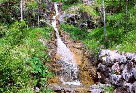 Cascate